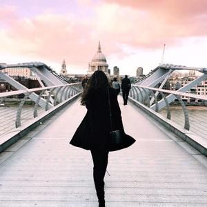 Meet your Posher, Viola